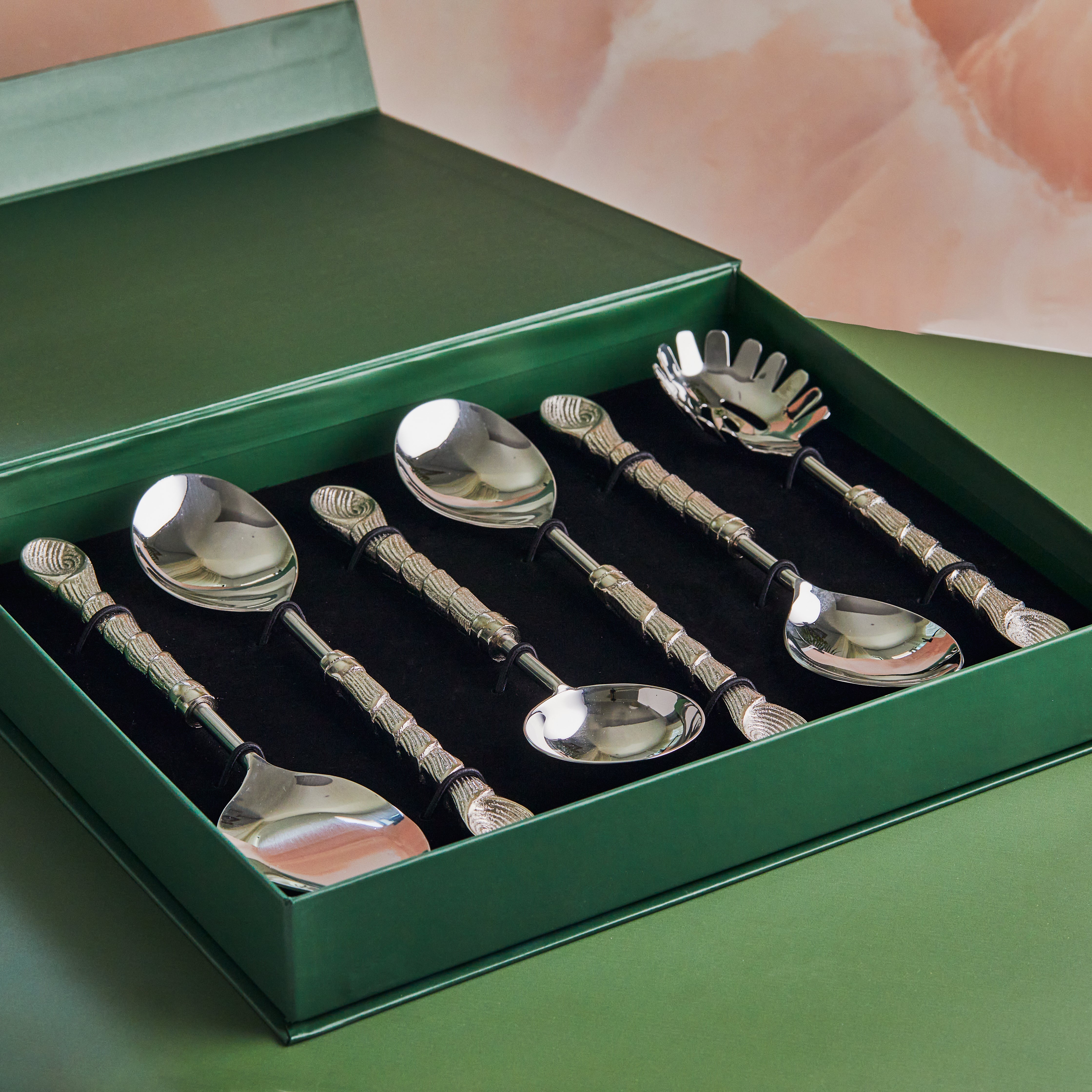 Serving sale set